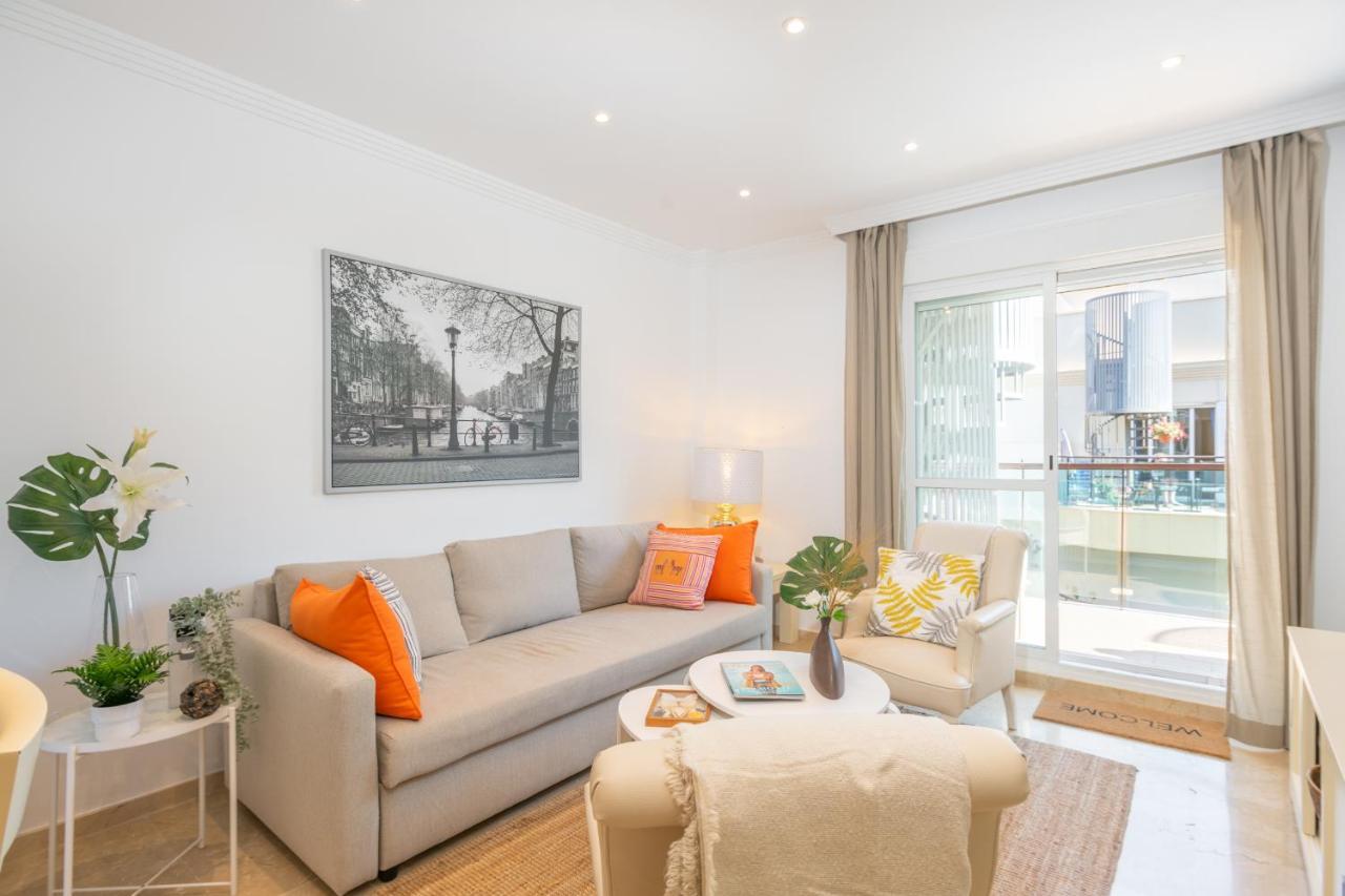 דירות אסטפונה Atico 2 Terrazas Junto Al Mar By Rent Me מראה חיצוני תמונה