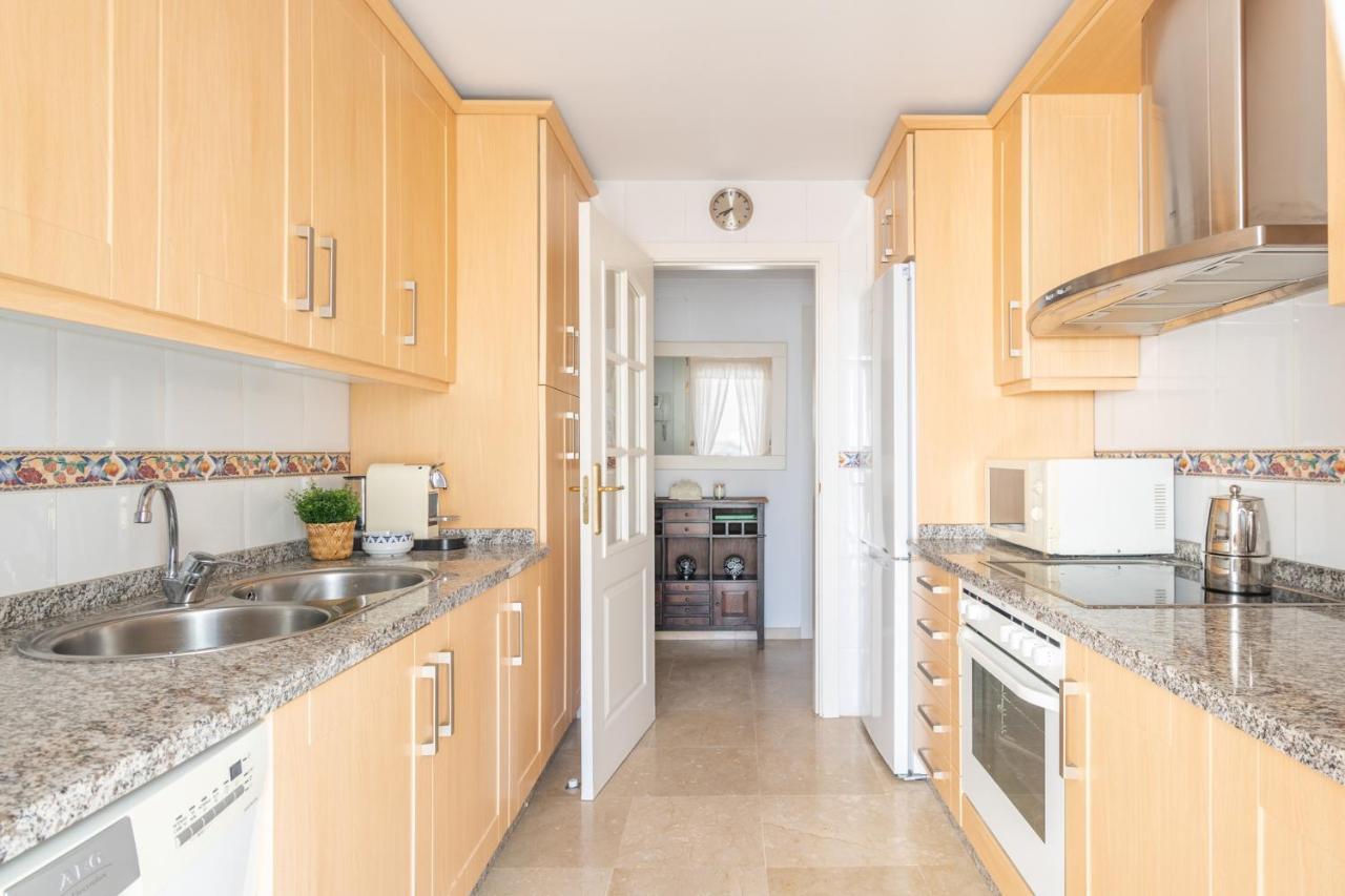דירות אסטפונה Atico 2 Terrazas Junto Al Mar By Rent Me מראה חיצוני תמונה